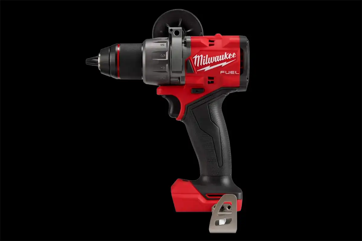 Parafusadeira furadeira de impacto Milwaukee 2904-20 M18 FUEL com motor brushless POWERSTATE Descreve o produto com as keywords principais sem ser spam. O Google usa o alt text para indexar imagens e para o Image Pack — que aparece na SERP de "parafusadeira milwaukee m18".