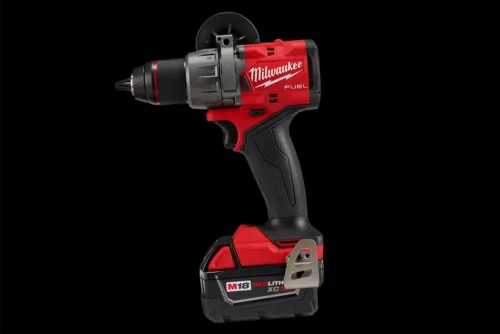 Parafusadeira furadeira de impacto Milwaukee 2904-20 M18 Fuel com bateria REDLITHIUM XC 5.0Ah e mandril metálico ratcheting de 1/2 polegada