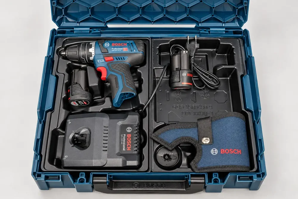 Kit Bosch GSR 12V-15 FC dentro da maleta L-Boxx com duas baterias 12V, carregador Bosch GAL 12V-40, uma cabeça FlexiClick e bolsa de acessórios