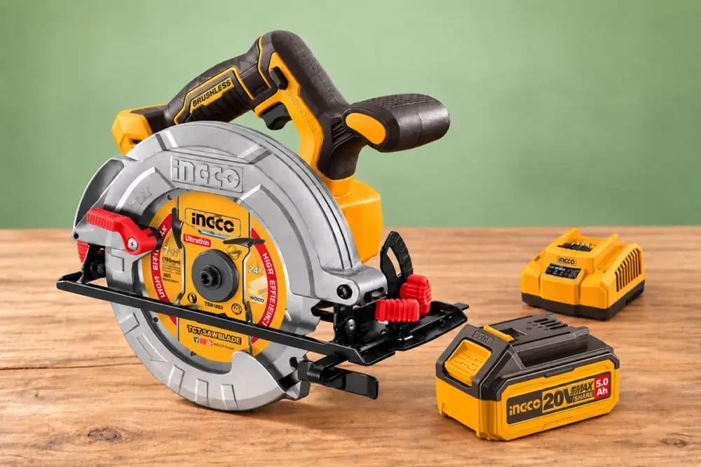 Serra circular INGCO CSLI18513-9 20V brushless com bateria e carregador